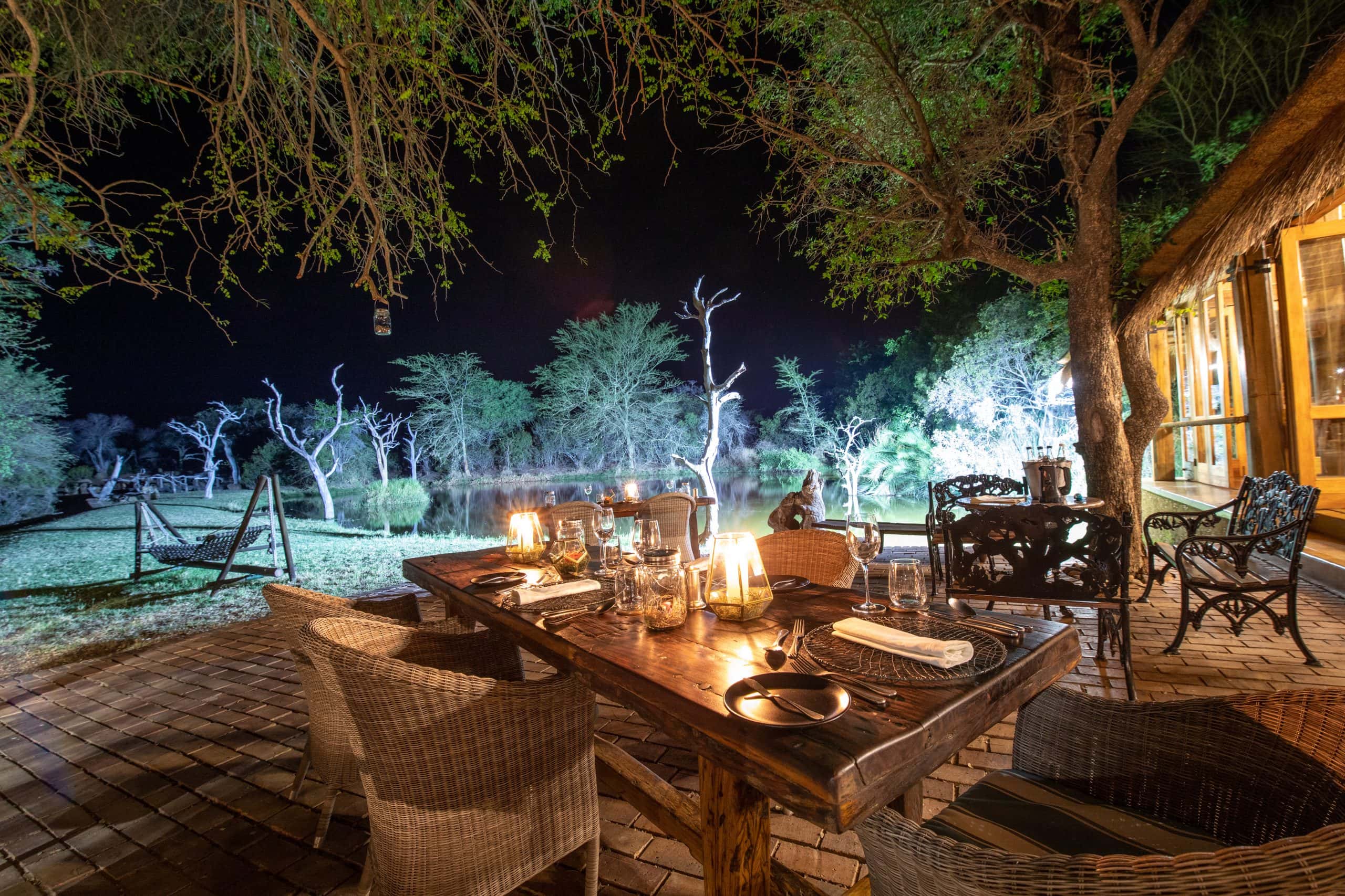 Jabulani Main Lodge Pattio Dining