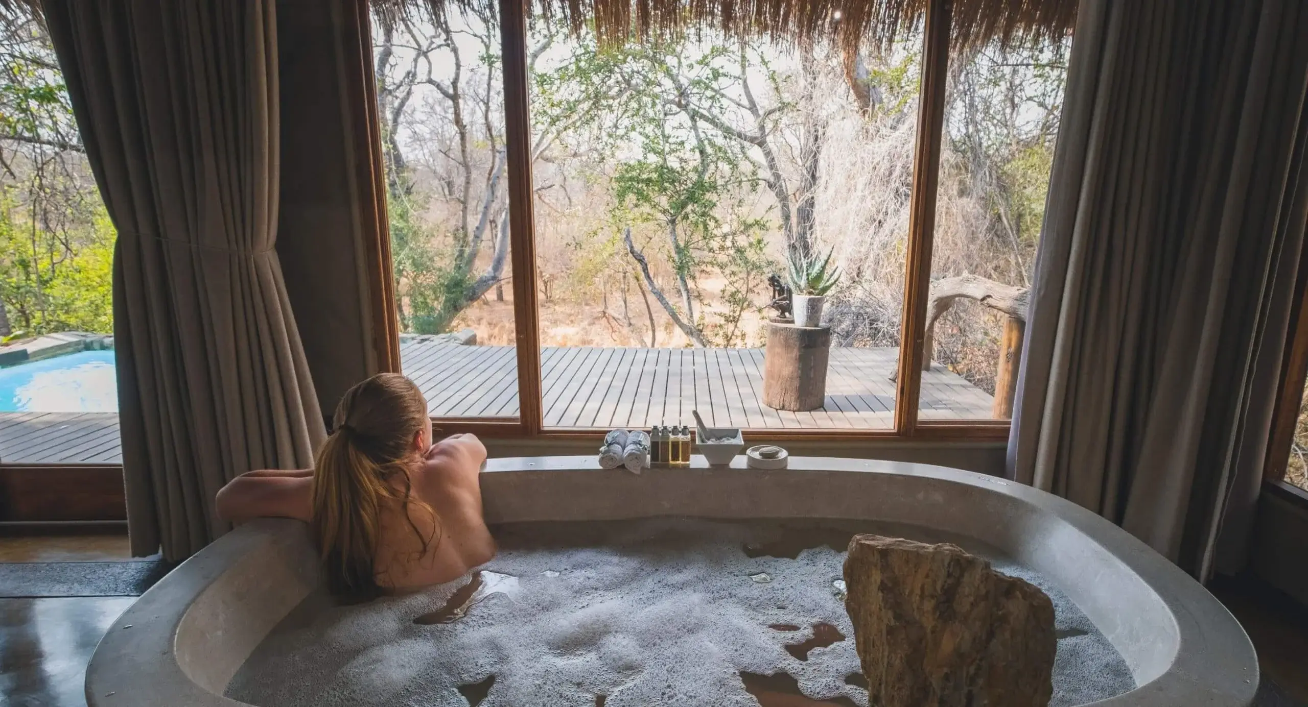 Dreamlike Honeymoon Bliss in the Wild at Jabulani Safari